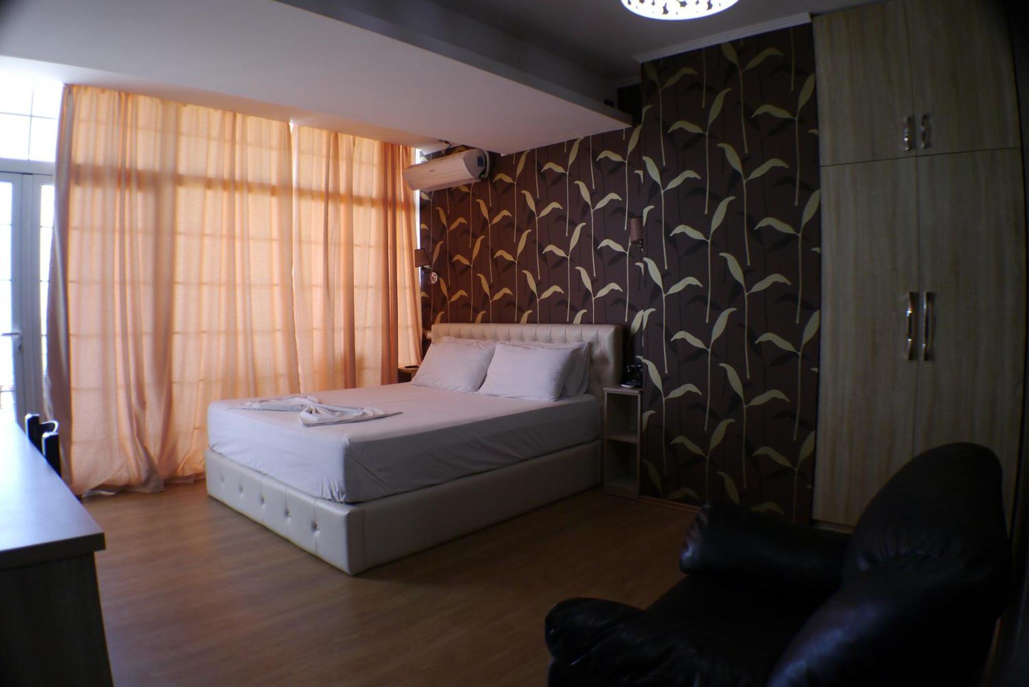Espana aparthotel Škalngur Exterior foto